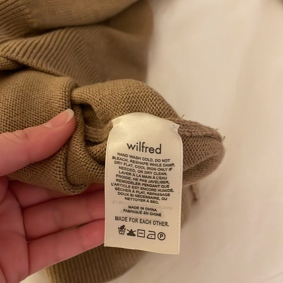 Camel Wilfred turtleneck sweater size xs - Picture 3 of 6